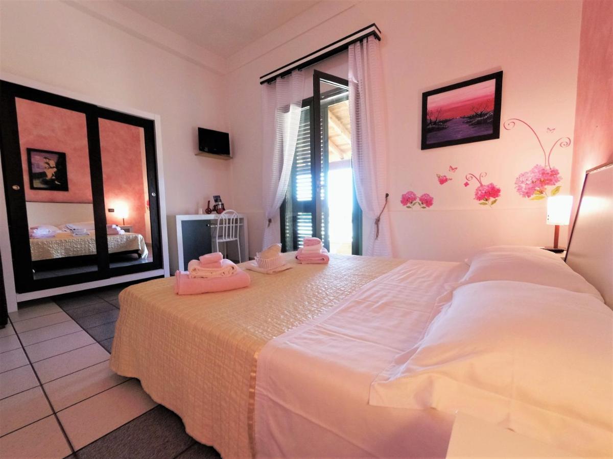 Hotel Alba Chiara Sant'Andrea Salento Zewnętrze zdjęcie