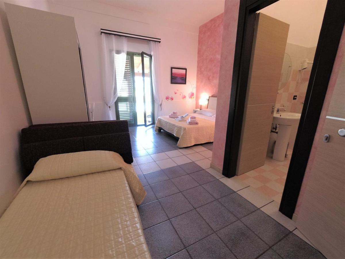 Hotel Alba Chiara Sant'Andrea Salento Zewnętrze zdjęcie