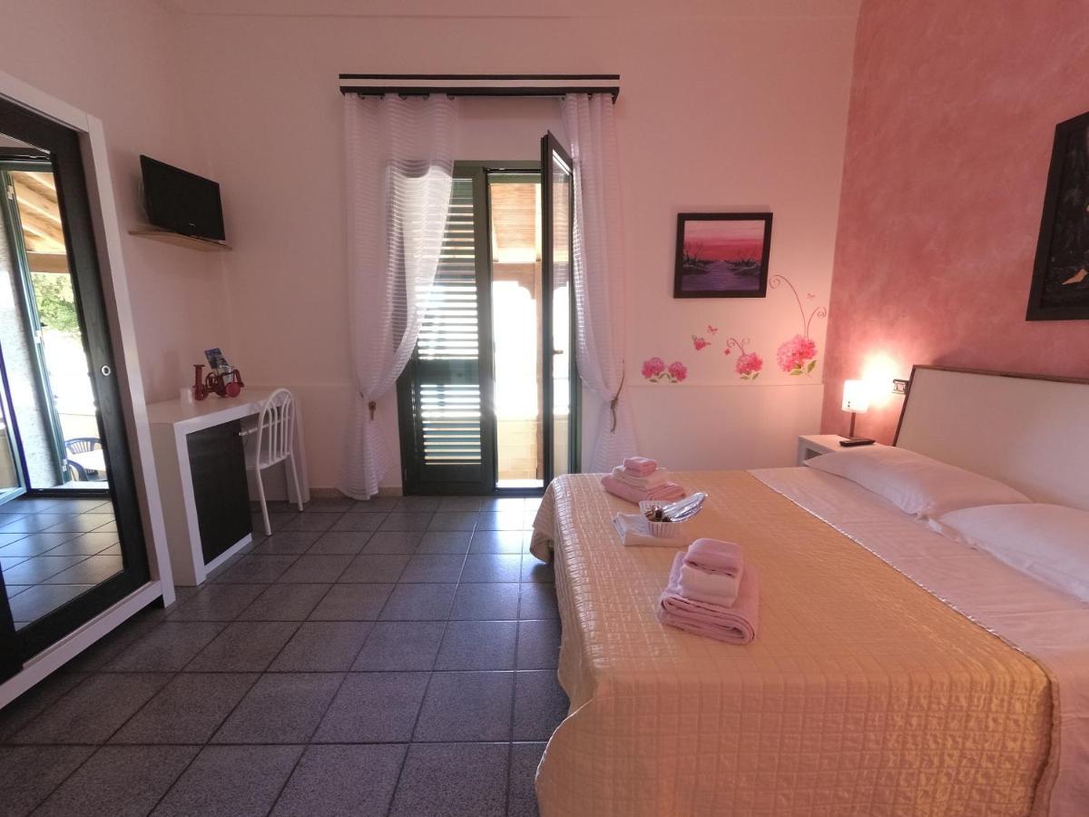 Hotel Alba Chiara Sant'Andrea Salento Zewnętrze zdjęcie