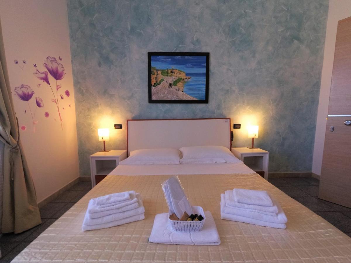 Hotel Alba Chiara Sant'Andrea Salento Zewnętrze zdjęcie