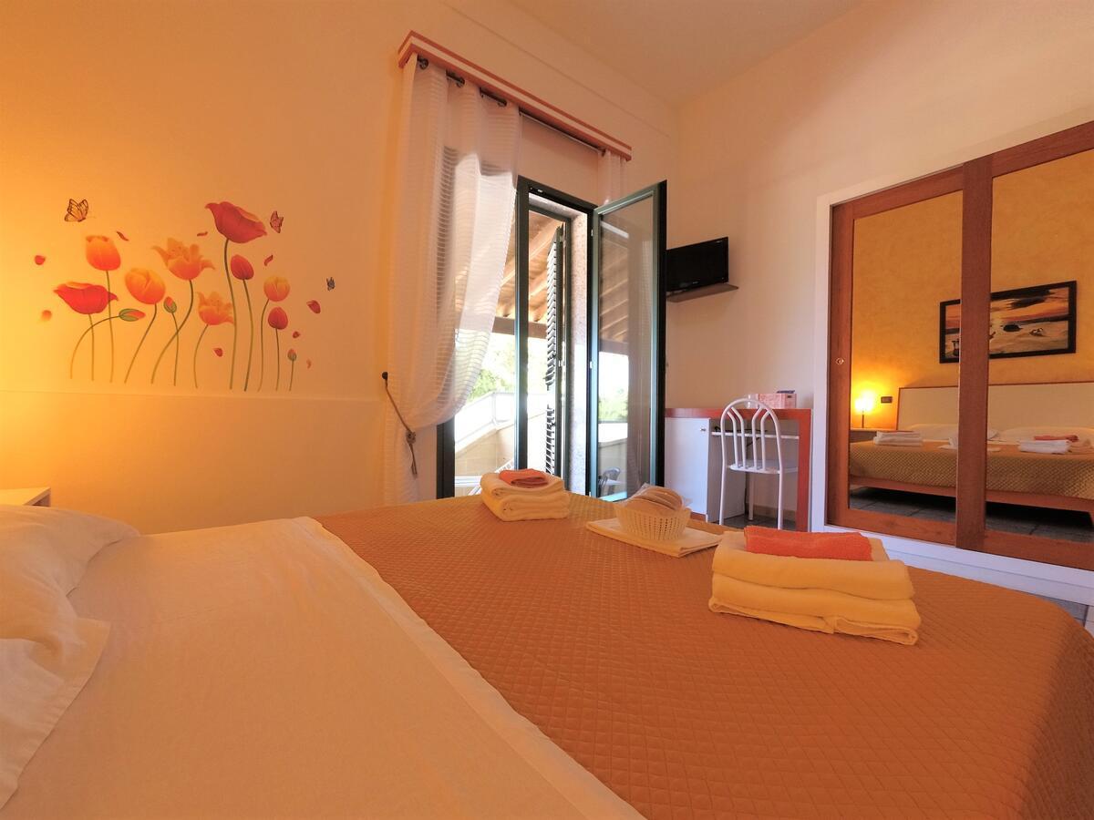 Hotel Alba Chiara Sant'Andrea Salento Zewnętrze zdjęcie
